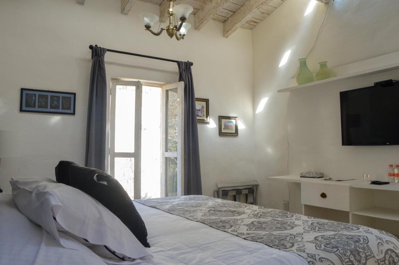 Hotel De Piedra ベルナル エクステリア 写真