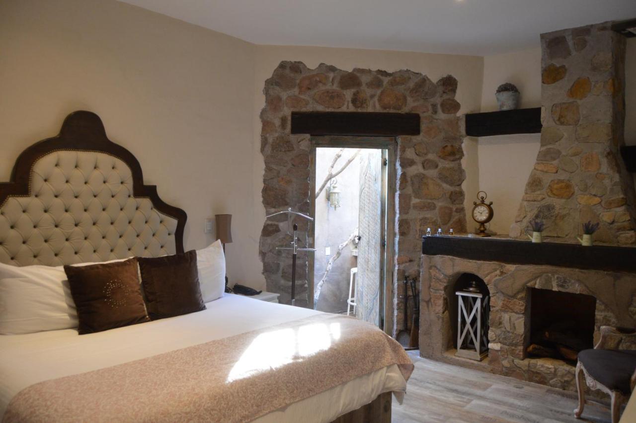 Hotel De Piedra ベルナル エクステリア 写真